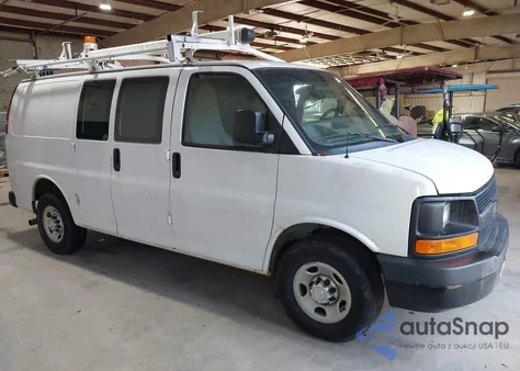 2015 Chevrolet Express 2500 Work Van z USA, uszkodzony, nr VIN 1GCWGFCFXF1278335